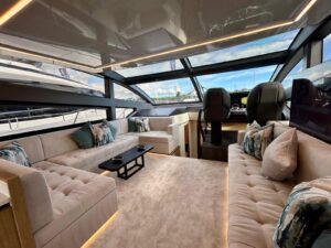 Pearl 62 MADNESS V interior