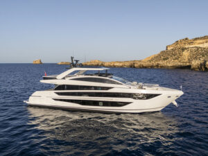 Charter Pearl Yacht