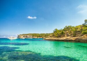 yacht charter