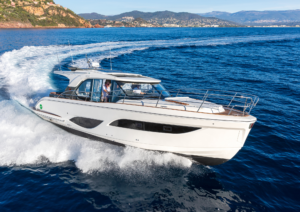 MAREX 440 GOURMET CRUISER RUNNING