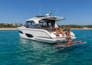 MAREX 440 GOURMET CRUISER LIFESTYLE