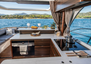 MAREX 440 GOURMET CRUISER KITCHEN