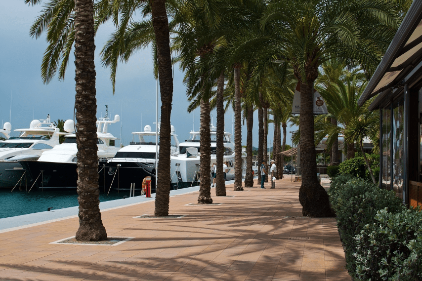 30m mooring puerto portals