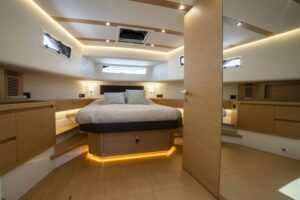 PARDO 50 CHARTER INTERIOR