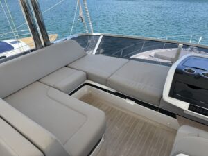 PEARl 62 FOUR OF US FLYBRIDGE