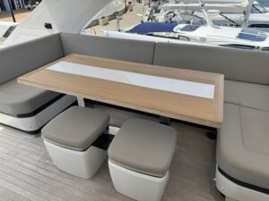 PEARl 62 FOUR OF US FLYBRIDGE