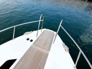 Foredeck Windy 37 Shamal