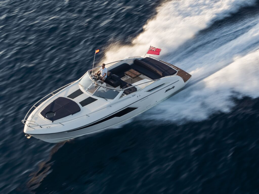 WINDY 39 CAMIRA LIBERTY RUNNING