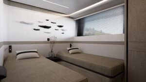 Pearl 100 Hybrid Lower Twin Starboard Cabin