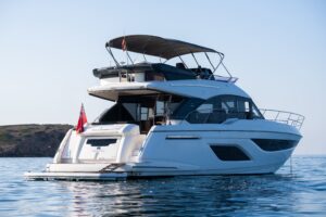 BAVARIA R55 - VALLUGA / STILLS