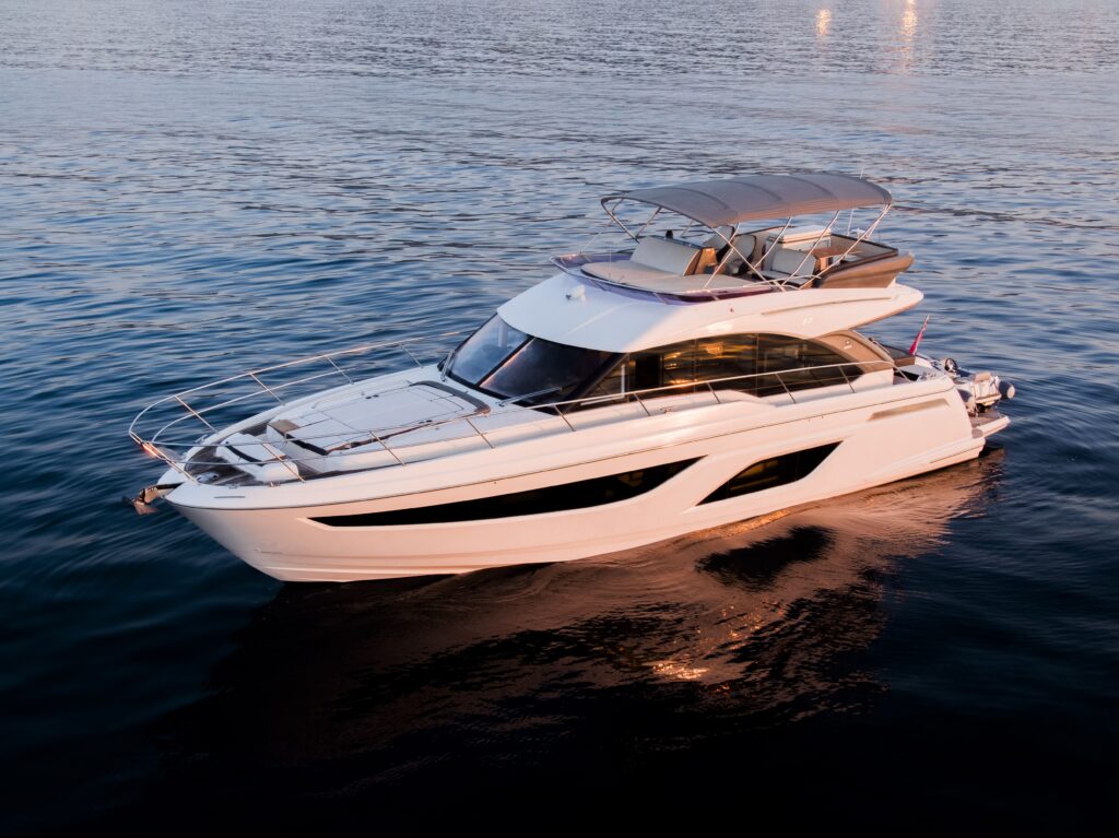 BAVARIA R55 - VALLUGA / STILLS