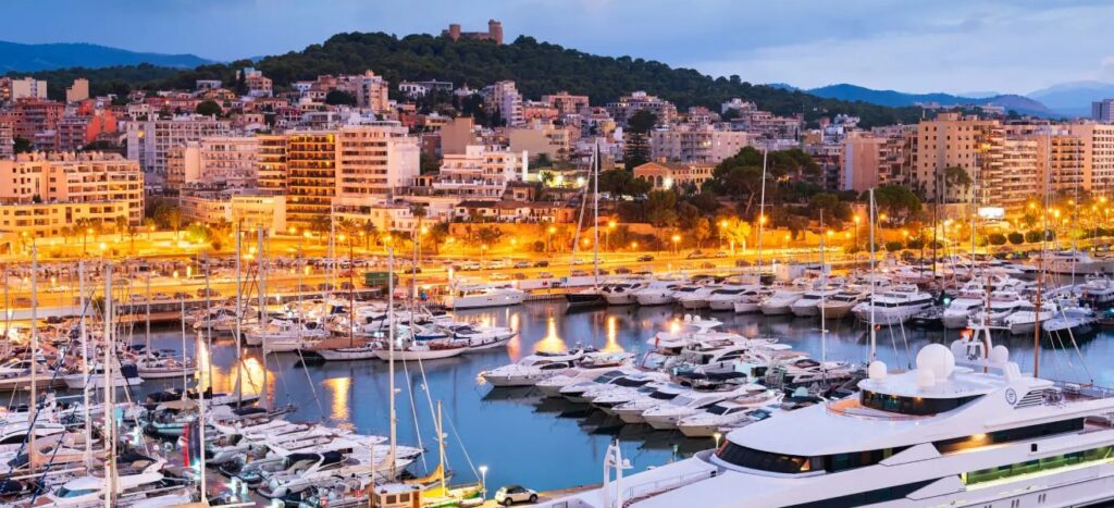 Marinas Mallorca: marina club de mar mallorca