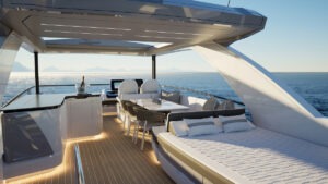 Pearl 73 Flybridge 01