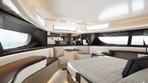 Pearl 73 Interior Fwd