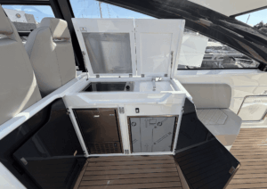 Fairline Traga 45 Exterior