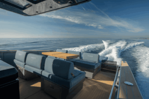 PARDO 43 DECK DETAILS