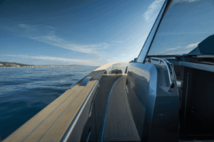 PARDO 43 DECK DETAILS