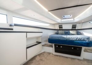 FIART SEAWALKER 39 INTERIOR - VIRAGE OF LONDON