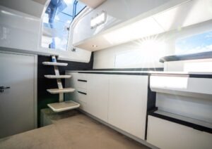 FIART SEAWALKER 39 INTERIOR - VIRAGE OF LONDON