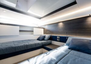 FIART SEAWALKER 39 INTERIOR - VIRAGE OF LONDON