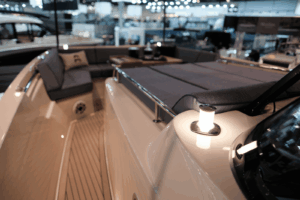 AIATA SUNFINDER 50 EXTERIOR