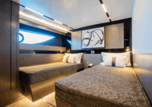 PEARL 82 KNEAD IT INTERIOR