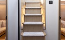 PEARL 62 MADNESS V STAIRCASE