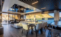 PEARL 82 KNEAD IT INTERIOR