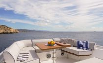 AIATA WAYFINDER 38 SUNTOP EXTERIOR