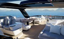 Pearl 100 Hybrid Exterior - Flybridge looking aft