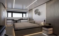 Pearl 100 Hybrid Lower VIP Cabin Starboard