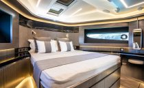 Pearl 62 private yacht