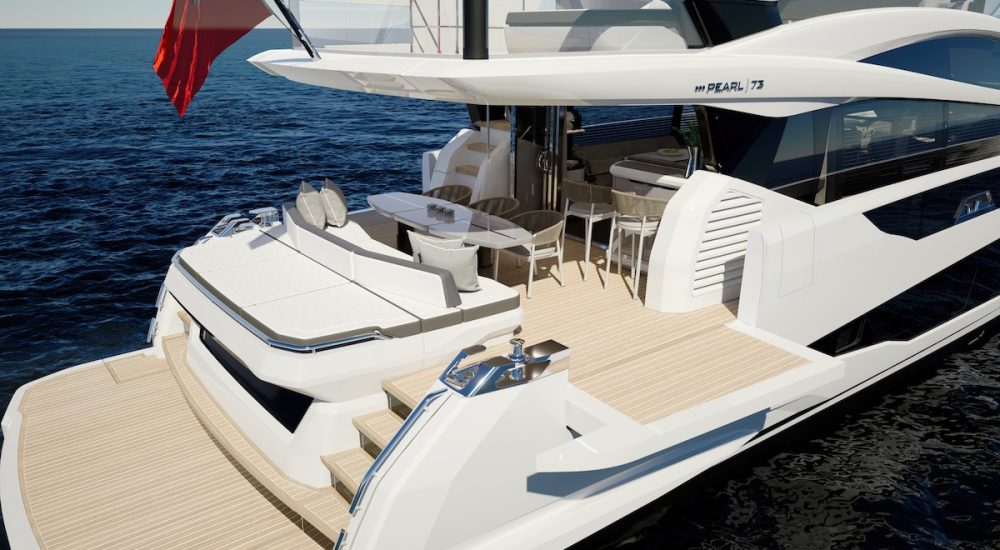 Pearl 73 Cockpit arrière extérieur