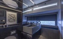 Pearl 82 - Interior 13