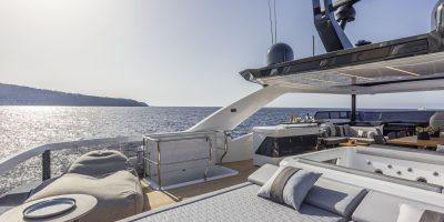 Pearl 82 - static and details 19