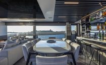 PEARL 82 PEARLY SPENCER INTERIOR