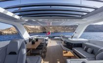 PEARL 82 PEARLY SPENCER EXTERIOR