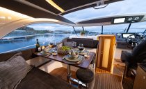 Salon Master Cabin 330 SCA (1)