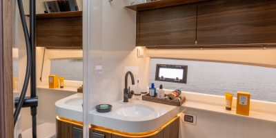 Shared Second Bath (1)