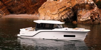 aiata-wayfinder38-side-view_1