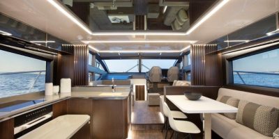 how much to charter a yacht Pearl 62