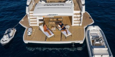 Pearl 95 sundeck